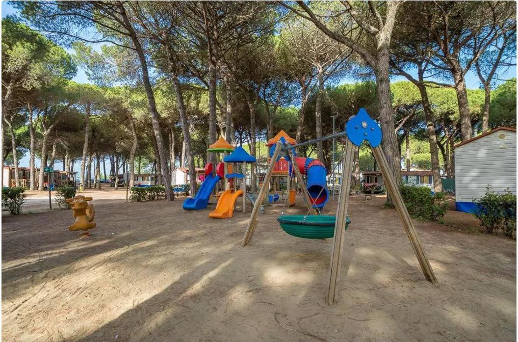 Vacanceselect Mobil homes - Camping Pineta sul mare camping village Cesenatico Eksteriør bilde